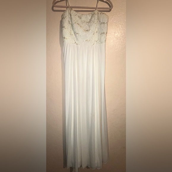 White strapless dress with gold sequence - Picture 3 of 4